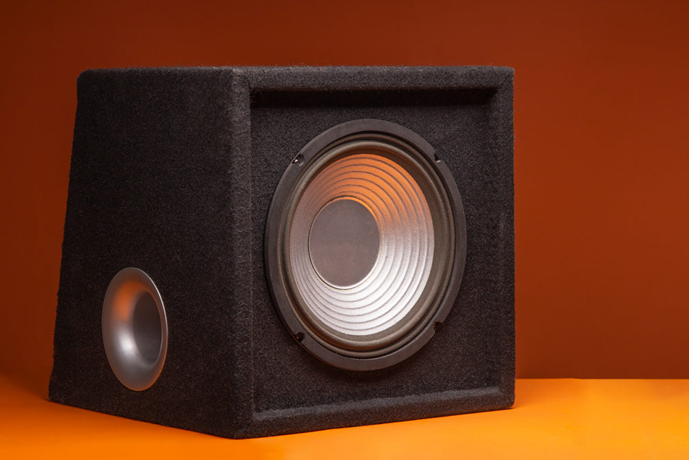 Dual 15in Qbomb SUV Subwoofer Box For Sale Spiritcar Dual 15in Qbomb SUV Subwoofer Box For Sale Spiritcar